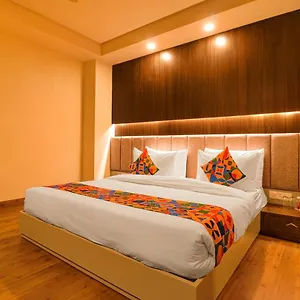 Hotel Fabhotel Prime Shanit